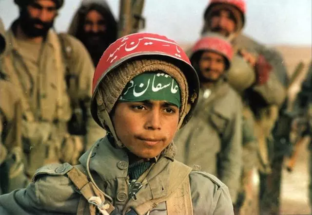 File:جنگ ایران وعراق -1.webp