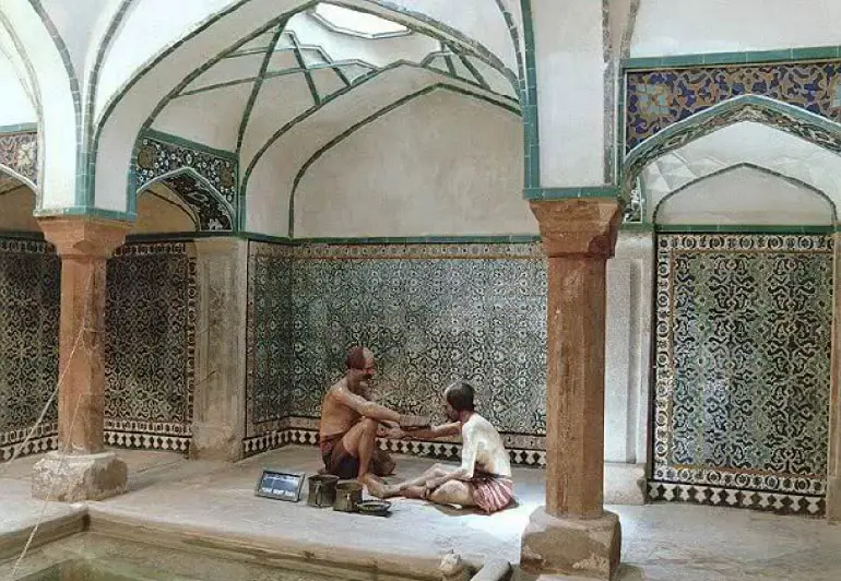 File:حمام تاریخی اوچدکان.webp