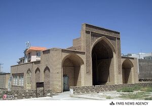 آرامگاه فخر رازی.jpg