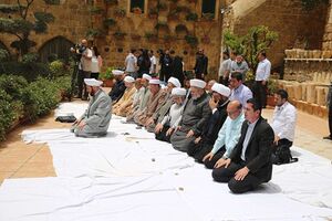 نمازجماعت علمای مقاومت.jpg