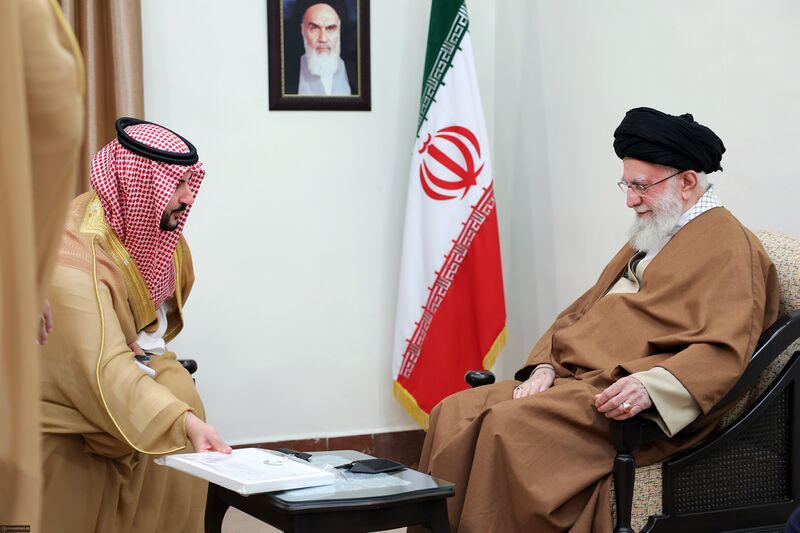 File:سفر وزیر دفاع عربستان گامی در جهت تحکیم روابط با ایران.jpg