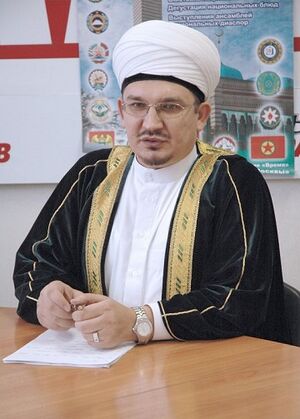 مقدس بیبارسوف.jpg