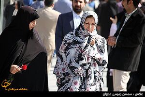 جمیله بوپاشا در حرم رضوی.jpg