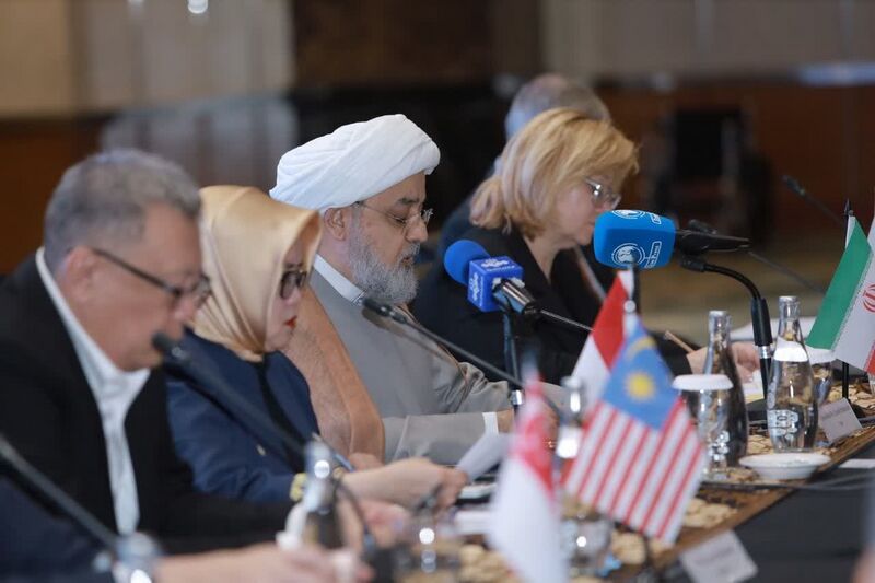 File:نمایی از نهمین اجلاس صلح جهانی 1.jpg