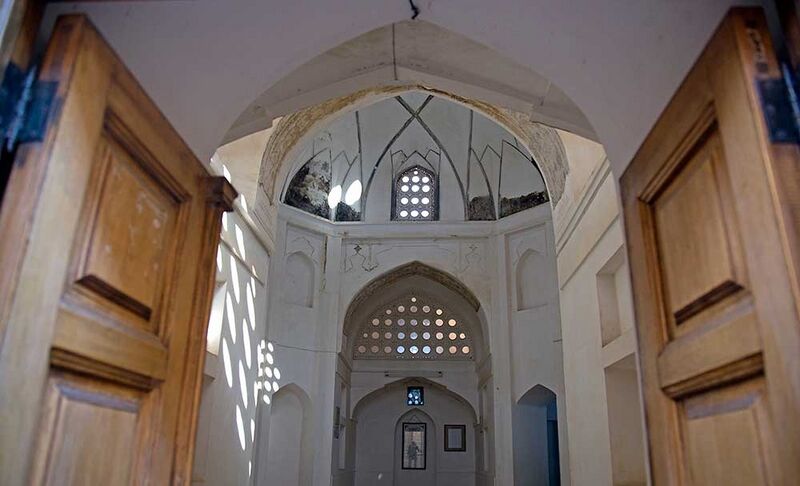 File:قبرزبیربن عوام.jpg